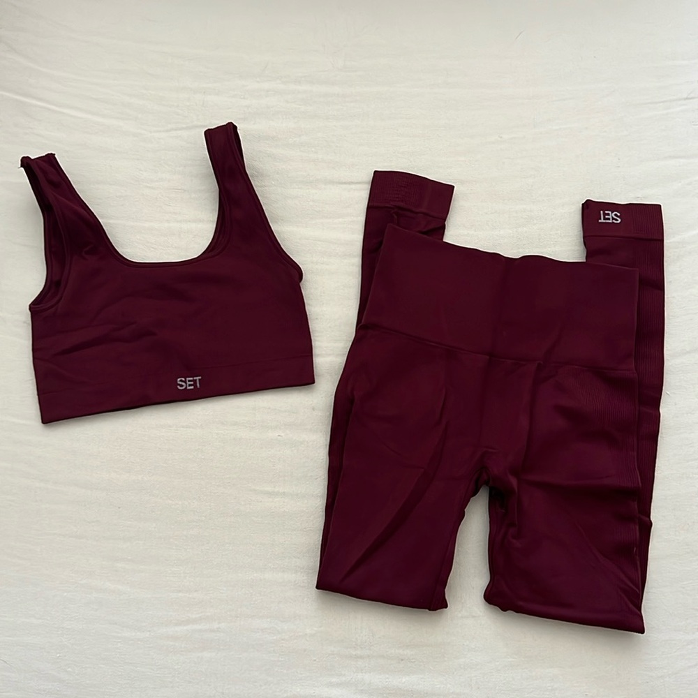 Set Active Bra and Leggings Set 🍷 Both Size XS
